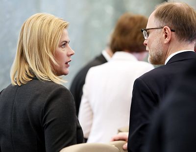 Премьер уволила Спрудса и назначила на его место настоящего полковника (ДОПОЛНЕНО)