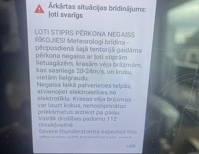 Кофемашина испугалась грозы: в Латвии предупреждение пришло на экран аппарата