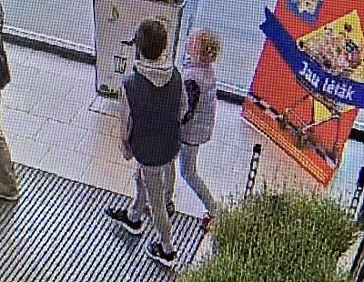 Вышли из магазина и пропали: два маленьких ребенка благополучно нашлись (Дополнено)