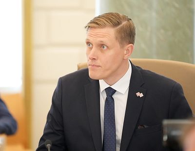 Топит за госязык, а сам его не знает? В публикации Домбравы нашли ошибки