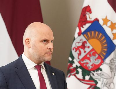 «airBaltic» nav spējīga darboties bez papildu finanšu atbalsta, uzskata premjers