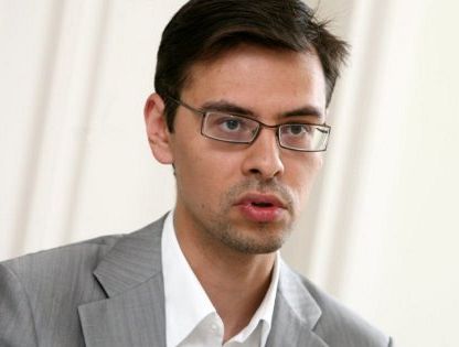 Верните переплату и извинитесь: Алексей Димитров возмущён ценами на «русские» книги