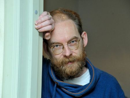 «По лицам видно: интеллектом не обременены»: публицист Марис Зандерс — о политиках