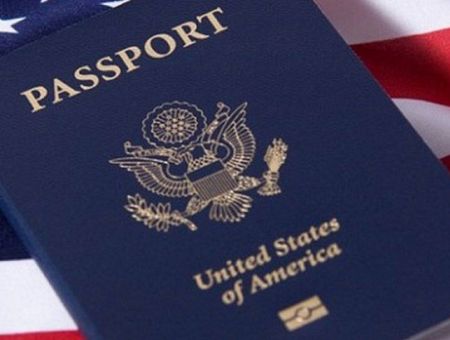 США насильно дают паспорта детям российских дипломатов: МИД РФ