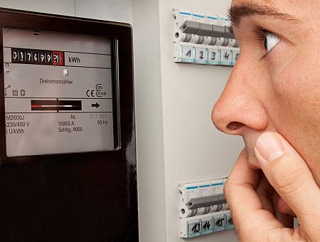 Верится с трудом: в марте резко снизились цены на электричество