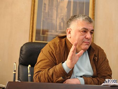 Велено извиниться и заплатить: Гомберг выиграл суд у Лианы Ланги