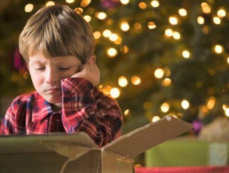 Дёшево, но вредно: Европа собирается наложить лапу на подарки из Китая