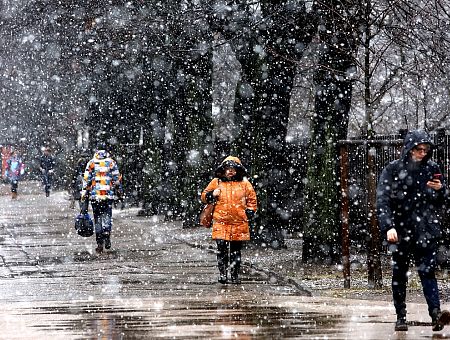 На Латвию идёт снежный циклон: прогноз на выходные и новую неделю
