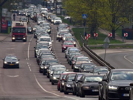 Сегодня Ригу перекроют из-за протеста таксистов: где и во сколько