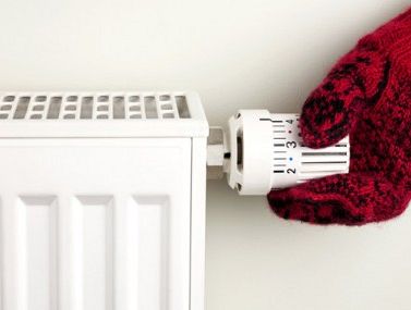 В Резекне прорыв теплосетей: от тепла отключены 20 объектов (адреса)