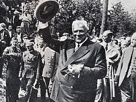 Не только латышская кровь: поздравление Карлиса Улманиса 18 ноября 1928 года Не только латышская кровь: поздравление Карлиса Улманиса 18 ноября 1928 года