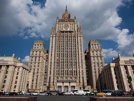 Страны Балтии потребовали от России немедленно восстановить снесенный памятник жертвам репрессий