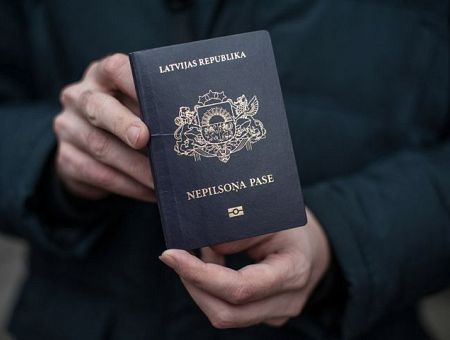 Visvairāk nepilsoņu Latvijā deklarēti Rīgā, Daugavpilī un Liepājā