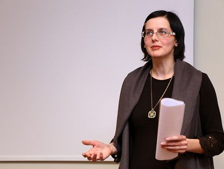 Кривцова: «Успехов депутатам в создании общества, основанного на страхе и предрассудках» Кривцова: «Успехов депутатам в создании общества, основанного на страхе и предрассудках»