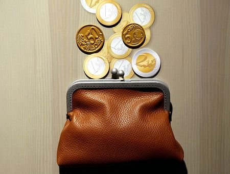 Разрешат ли досрочно снимать со счёта накопления 2-го пенсионного уровня? Экономисты против