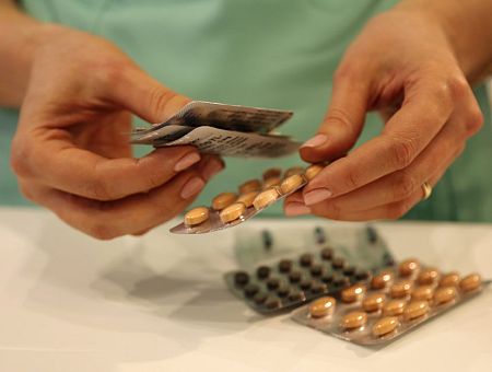 Латвийцам советуют запасаться лекарствами: эксперты