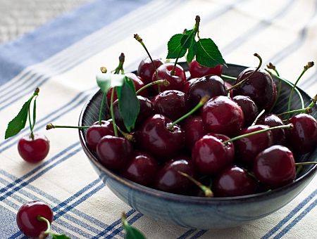 Сколько?! Шокирующие цены на первую черешню