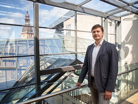 Где нам взять другой народ? Чекушин — Херманису