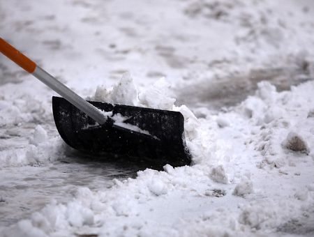 А почему не в Минклимата? Лиепайчане просят министра помочь в борьбе со снегом