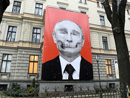 Экс-архиепископ Кентерберийский обвинил Путина в ереси