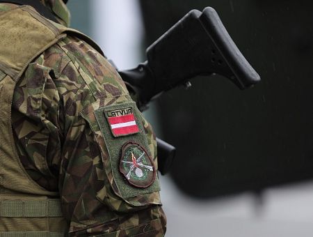 Кто ж будет родину защищать? На службу в армии ЛР серьёзный недобор