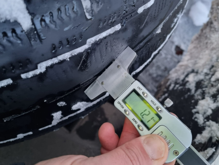 Пугающие итоги рейда: каждый четвертый водитель не сменил резину