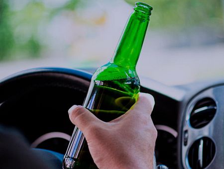 За езду в пьяном виде, возможно, задержан певец Нормундс Рутулис