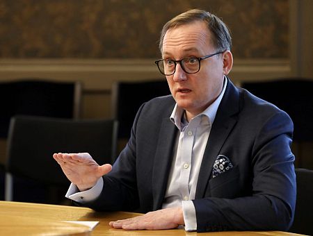 Не нужно жить за счет пенсий 2-го уровня: Казакс о печальном примере Эстонии