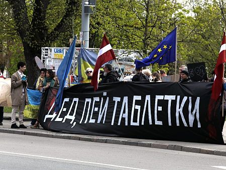 Колонисты должны плакать и каяться, каяться и плакать: Pietiek об очередном проекте интеграции