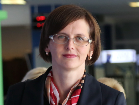 Дожили, Сейм вынужден защищать русский язык: Елизавета Кривцова