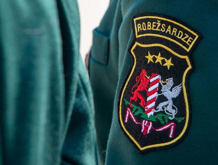 Robežsargi aizvadītajā diennaktī konstatējuši 48 likumpārkāpējus