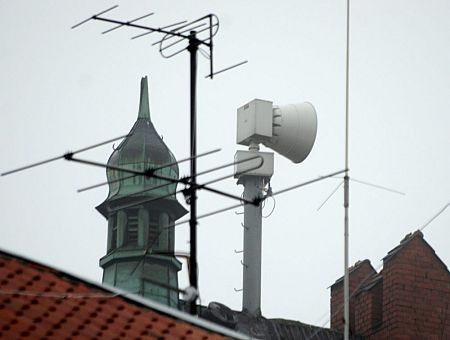 Такие оповещения у нас должны быть на трёх языках: соцсети обсуждают проверку безопасности