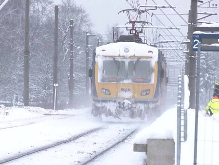 Движение поездов нарушено: что отменили, что перенесли?