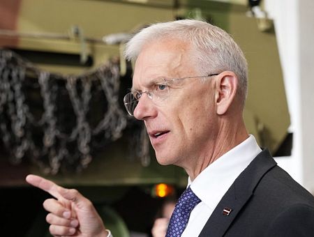 Дело «летучего Кариньша»: Цитсковскис требует призвать экс-премьера к ответу