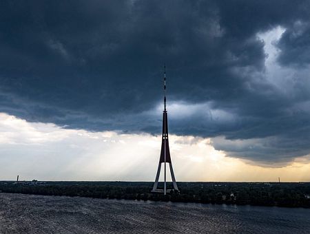 На Латвию надвигается зона осадков: что будет и где?