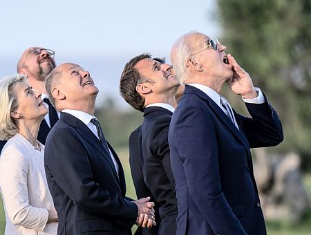 Латвия в числе семи стран поддержала передачу замороженных российских денег Украине