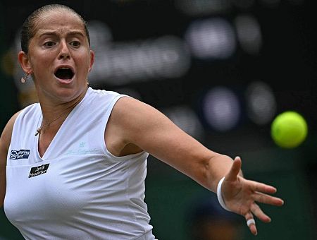 «Путинская подстилка!» Остапенко не сдержала эмоций на корте в Дубае (ВИДЕО)