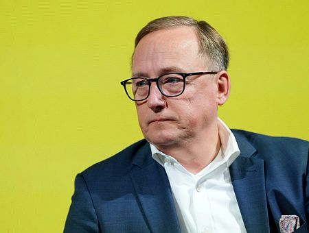 Будет шок, рисков много:  Казакс призвал готовиться к неспокойным временам