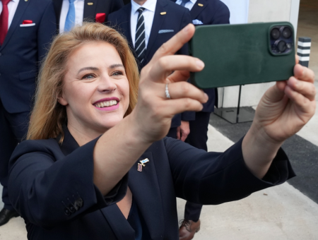 «Изголодавшиеся нищие»: соцсети о многолюдном составе чиновничьей делегации ЛР на Олимпиаде