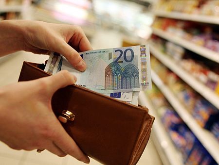 Что будет с ценами на продукты? Торговцы и чиновники призывают друг друга к уступкам – а ценники всё растут