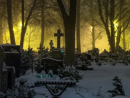 «Сносить могилу и освобождать место?» Именно так, исключений нет в законе