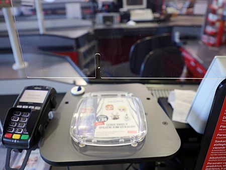 Почему люди за свои деньги еще должны работать кассирами: народ недоволен кассами самообслуживания