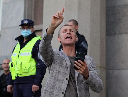 Юрист Гобземс раскритиковал действия суда по делу Росликова, заявив о нарушении Конституции