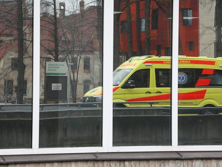 У нас всё время пожар: жёсткая правда о латвийском здравоохранении