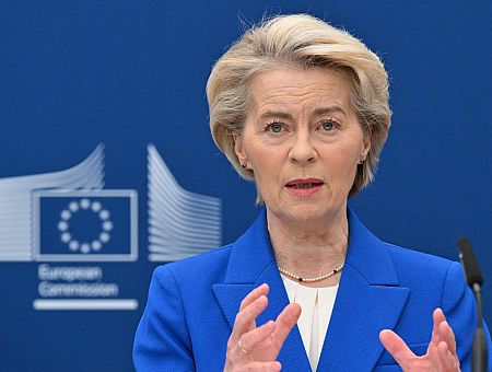 Урсула фон дер Ляйен предложила три варианта финансирования Украины Урсула фон дер Ляйен предложила три варианта финансирования Украины