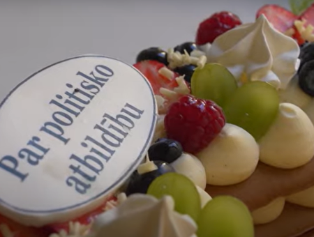 «Без яиц, масла и молока»: печь торты на продажу в квартирах строго запрещено