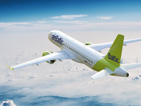 Сутки в самолёте и полстакана воды бесплатно: airBaltic превзошёл сам себя. Как требовать компенсацию