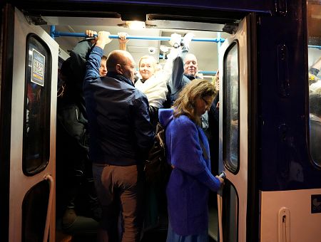 «Один с микроволновкой, второй с раскладушкой»: приключения в общественном транспорте «Один с микроволновкой, второй с раскладушкой»: приключения в общественном транспорте