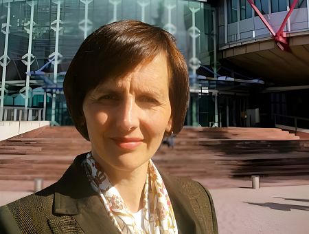 «Свобода слова включает право говорить на родном языке»: Кривцова подала иск в Европейский суд