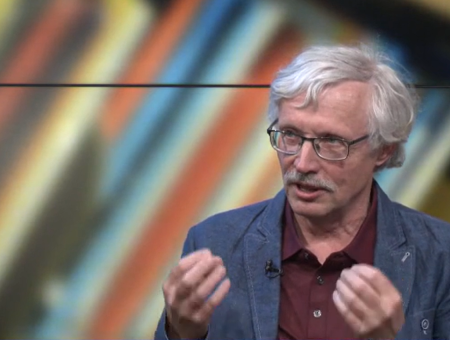 «Возможно, мы живём на краю обрыва»: экс-министр финансов — о прошлом, будущем и русском языке